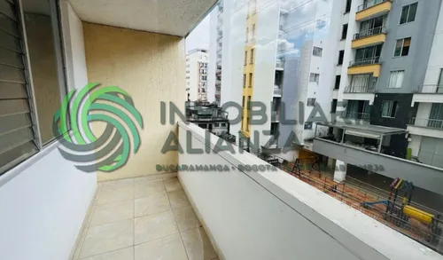 Apartamento En Arriendo En Antonia Santos. Cod A17024