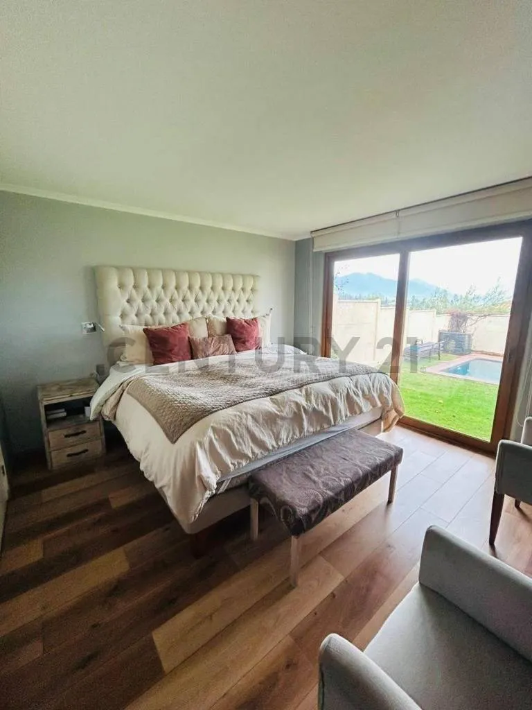 Imagen 4 de 24 de Venta De Casa Remodelada En Condominio Pie Andino/ Cam. D...