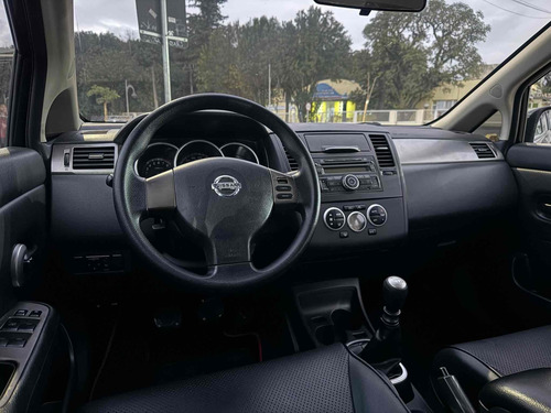 Nissan Tiida 1.8 SL 16V FLEX 4P MANUAL