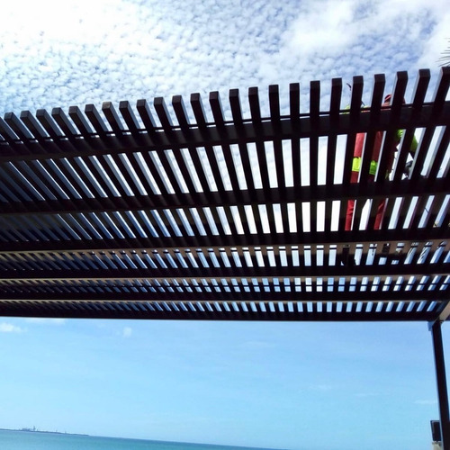 Cuadrado Pérgola Decorativo 2x2 Zeromadera (2 Pzas 1.5mts) Color Nogal