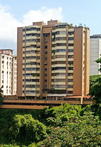 Vendo Espectacular Penthouse En Colinas De Bello Monte Con Hermosa Vista De 360º De Caracas. 