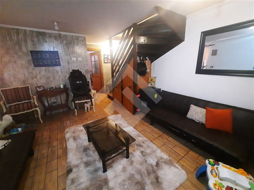 Casa En Venta De 3 Dorm. En Puente Alto