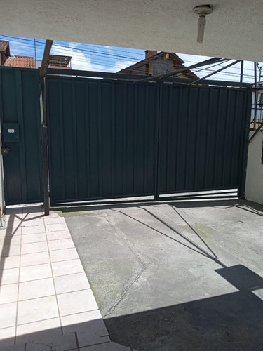 Imagen 6 de 14 de Vendo Acogedora Casa A Desnivel - Supermaxi Plaza Norte