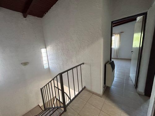 Dúplex En Venta De 2 Dormitorios C/ Cochera En Godoy Cruz