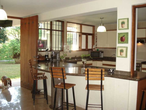 Imagen 8 de 19 de Vendo Casa 860m2 6h+s/5b+s/27p Cerro Verde 2626