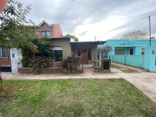 Oportunidad! Chalet En Venta En Zona Céntrica De Cañuelas