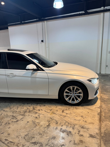 BMW Serie 3 2.0 320i Sedan Executive