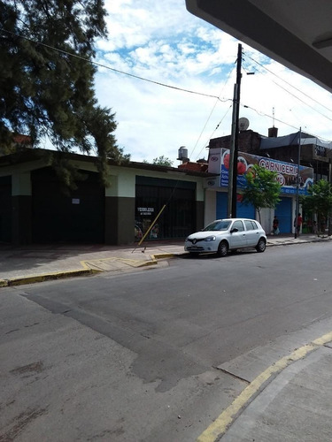 Imagen 2 de 5 de 3 Locales En Via Publica