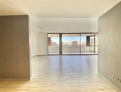 Remodelado: El Golf / Isidora Goyenechea