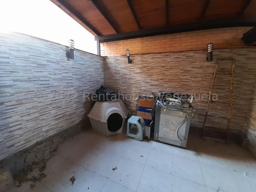 Imagen 12 de 15 de Eloisa Mejia Rentahouse Vende Townhouse En Agua Blanca Valencia 22-18153