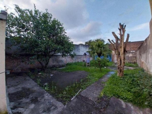 Casa En Venta - 3 Dormitorios 1 Baño - 316mts2 - San Miguel De Tucuman
