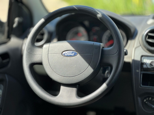 Ford Fiesta 1.0 MPI HATCH 8V FLEX 4P MANUAL