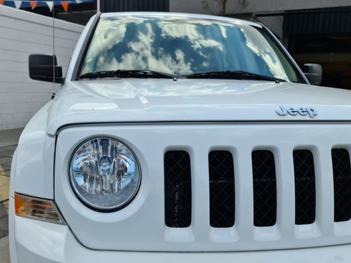 Jeep Patriot Sport 2.4l V4 172hp At 4x2 2017