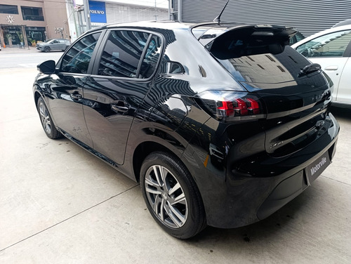Peugeot 208 1.6 Feline Tiptronic