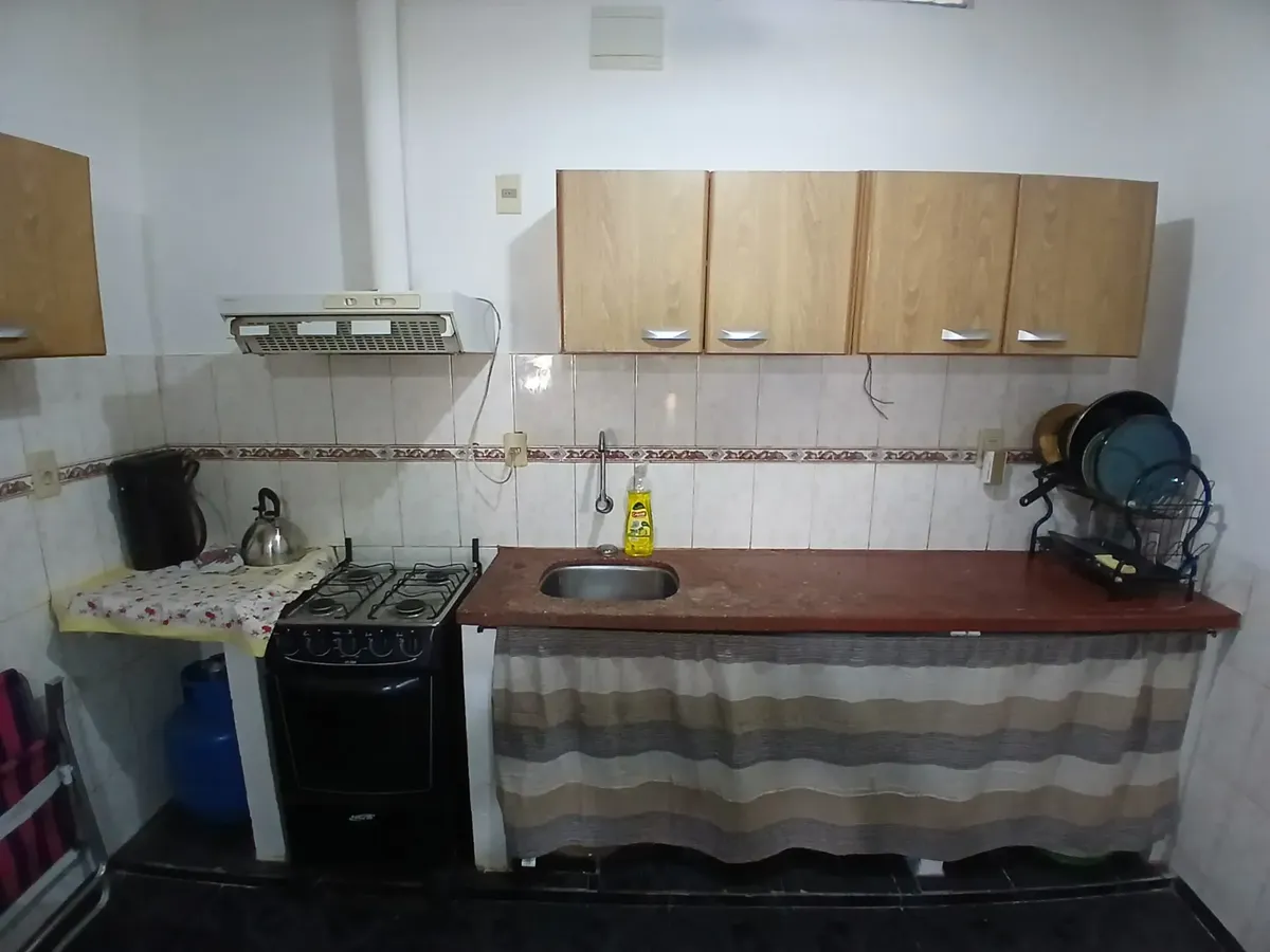 Alquiler De Casa Amoblada En Colón  Patio, Parrillero Y Cochera · Foto 4