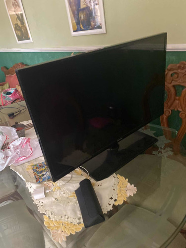 Imagen 3 de 5 de Televisor 32 Pulgadas Samsung Pantalla Partida