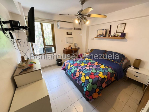 Sb Amplio Y Comodo Apartamento Con Bella Vista Y Excelente Ubicación.sin Fallas En Los Servicios