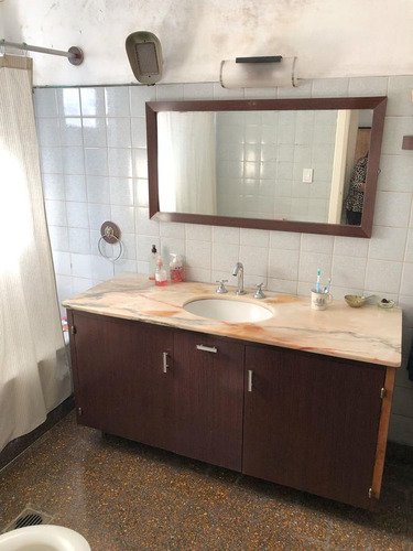 Venta De Importante Propiedad Ubicada En Diag. 77 9 Y 42