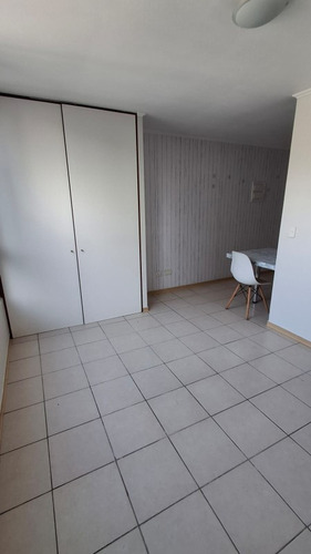 Calle Mapocho 1522-tipo Estudio- Dscto Primer Mes 180.000