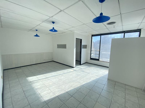 Imagen 1 de 6 de Oficina (z) Bancaria - 53m2 - Escritura!! Av Colón 100