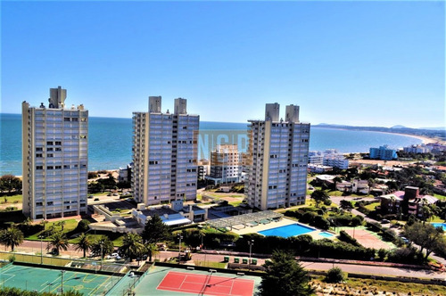Imagen 11 de 23 de Apartamento En Mansa, 2 Dormitorios