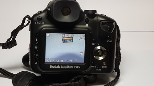 Câmera Kodak P880