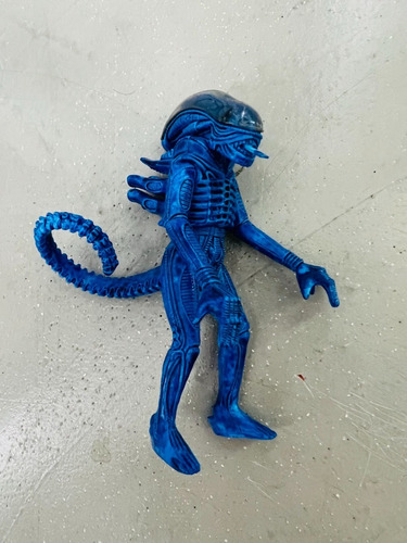 Alien Variante Azul Blind Box Super7 Reaction