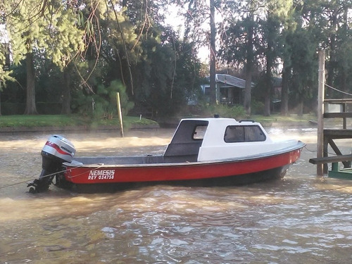 Imagen 1 de 12 de Traker Cabinado 640