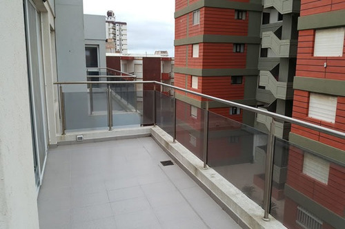 Imagen 10 de 21 de Depto Sobre Av. Bs As Amplio Balcón Terraza Con Parrilla Y Pileta De Lavar Vista Al Mar