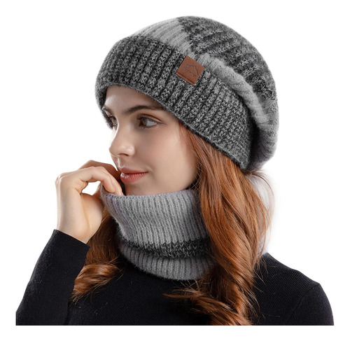 A Gorro De Punto De Invierno Cálido Conjuntode Gorro Y