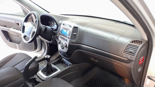 Imagen 12 de 15 de Hyundai Santa Fe Gls 7asientos 4x2 Mt -tute Cars- Gloria