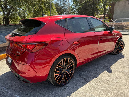 Cupra Leon 300Hp
