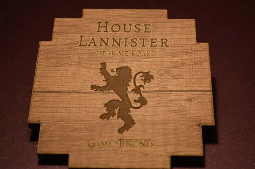 Posavasos Game Of Thrones X 8 Unidades En Madera.