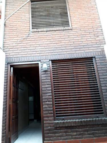 Imagen 22 de 29 de Propiedad En Block: Local Con Vivienda Y Depto En Italia Y Alberti