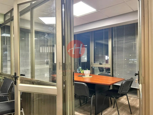 Oficina En Arriendo Edificio Uno-k,temuco 2 Privados + E