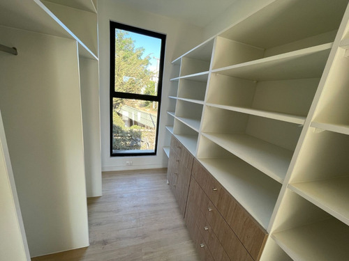 Gran Casa Nueva, 3 Pisos, Sector Los Romeros Concon