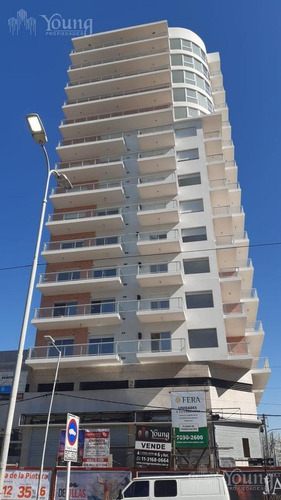 Imagen 8 de 19 de Local Sobre Paysandu, Doble Altura, Venta En Pozo, En Wilde Centro!!!!