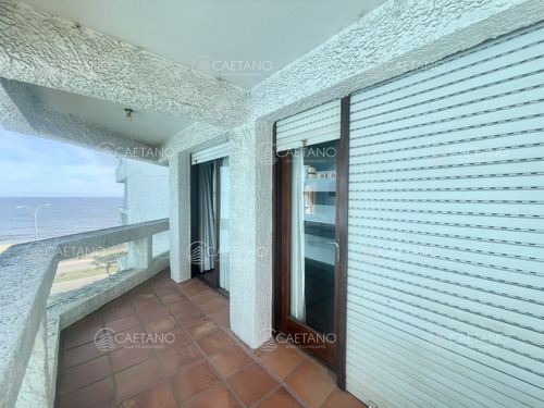 Oportunidad Venta Departamento - 3 Dormitorios 2 Baños - Playa Mansa 