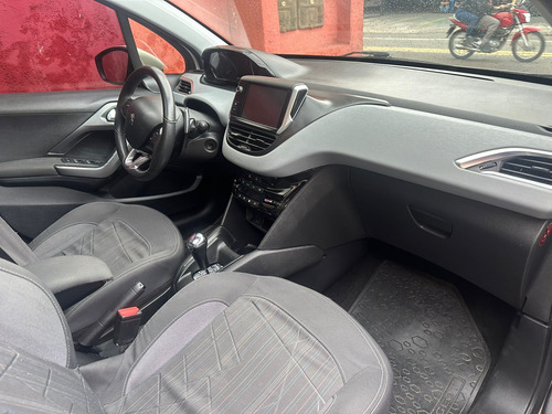 Peugeot 208 1.6 16v Griffe Flex Aut. 5p