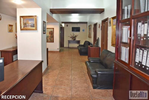 Imagen 1 de 24 de Oficina En Venta En Santiago / Paseo Huérefanos