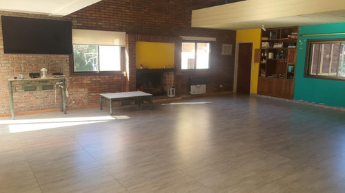 Casa En Venta - 4 Dormitorios 4 Baños - Cochera - 2.750mts2 - Pilar