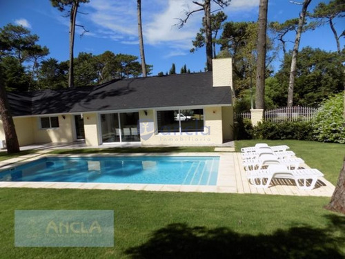 Punta Del Este, Zona Mansa- Ref: 696