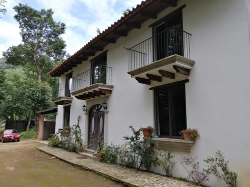 Imagen 3 de 25 de Vendo Hermosa Casa Estilo Colonial En Excelente Estado, Incluye Local Comercial A Orilla Carretera