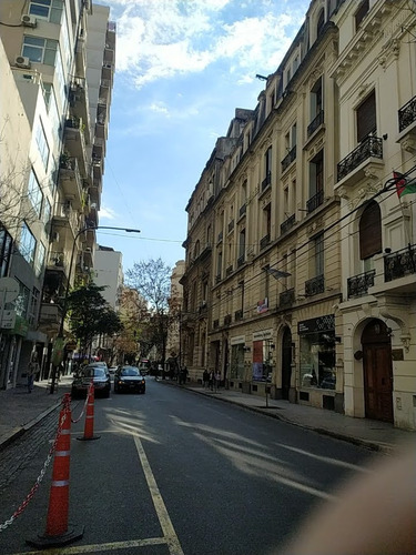 Alquiler Monoambiente Barrio Norte Zona Próxima Facultad De Medicina.