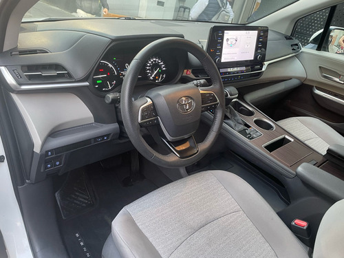 Toyota Sienna 3.5 Xle At