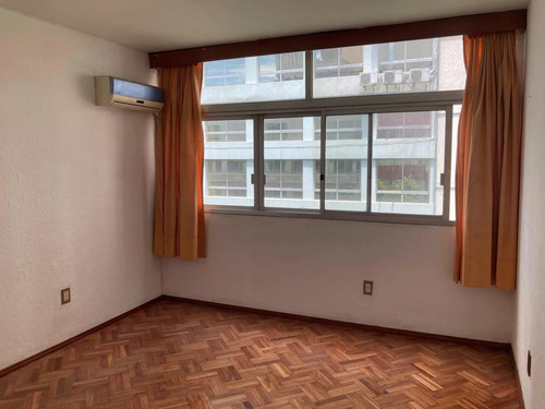 Alquiler Centro, Mono Ambiente Con Cocina Definida O 1 Dormitorio, Piso 7 Al Frente, Luminoso, Porteria Las 24hs