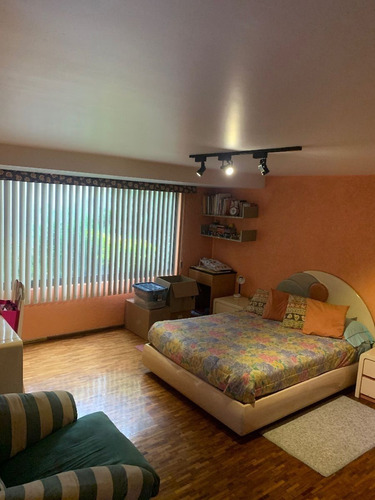 Casa En Venta Con 5 Recámaras Y Jardín, En Paseo De Las Lomas Santa Fe