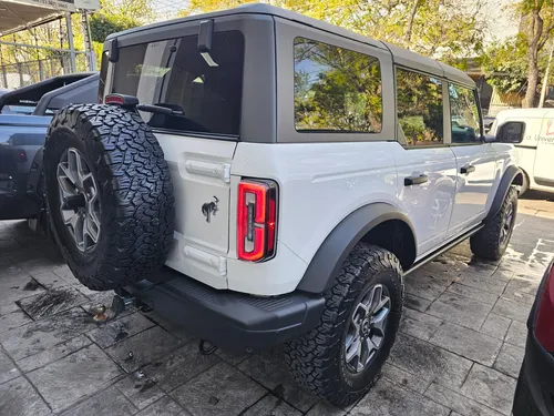 Ford Bronco BADLANDS V6