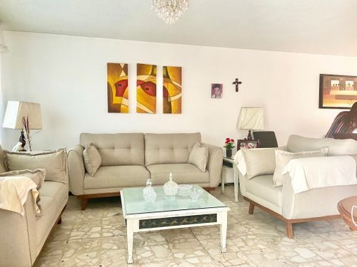 Imagen 2 de 16 de Casa En Jardines Alcalde Cerca De Trànsito