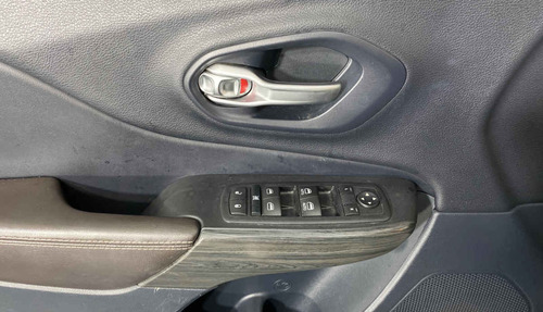 Imagen 8 de 15 de 115943 - Jeep Cherokee 2015 Con Garantía